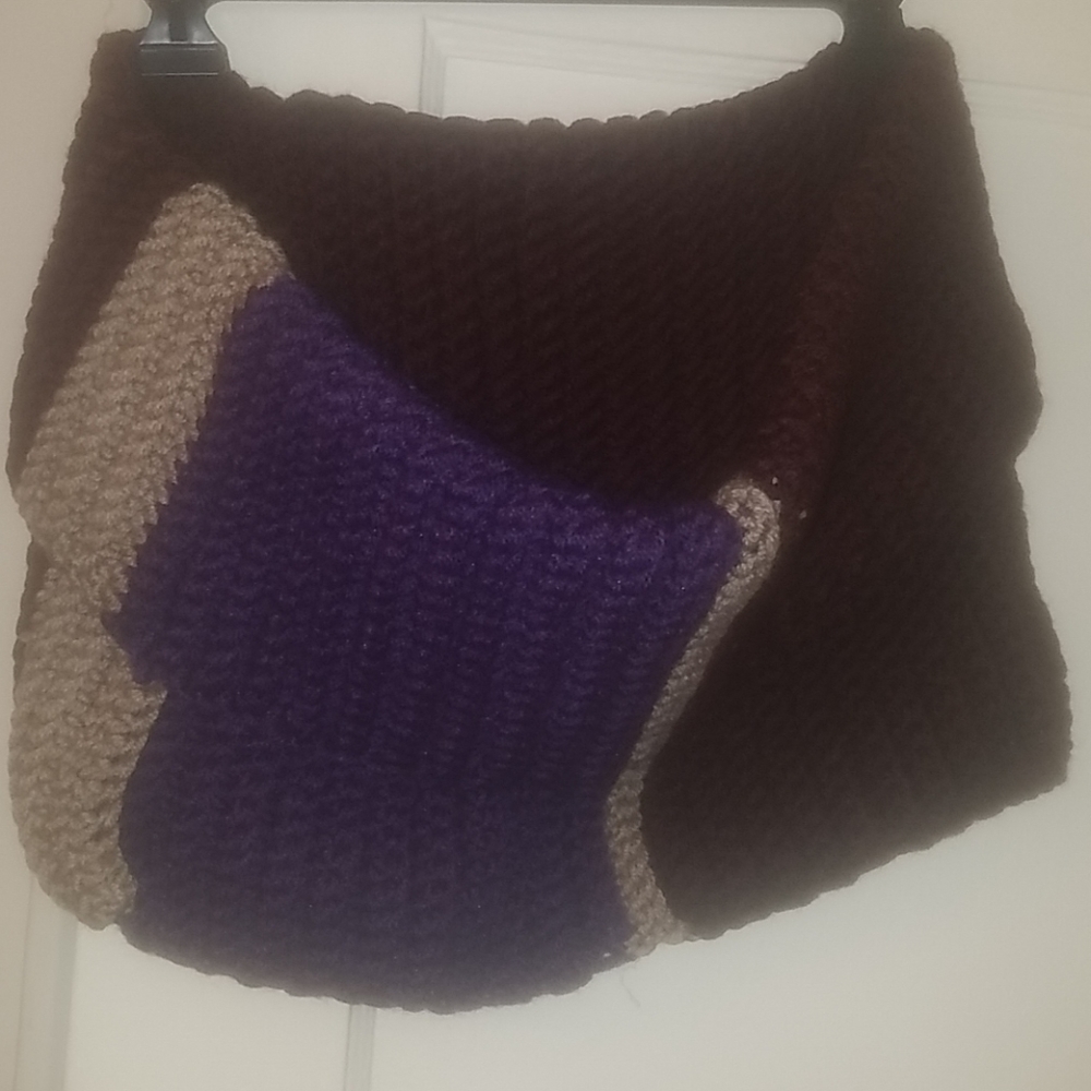 Nice cowl neck one size.soft material